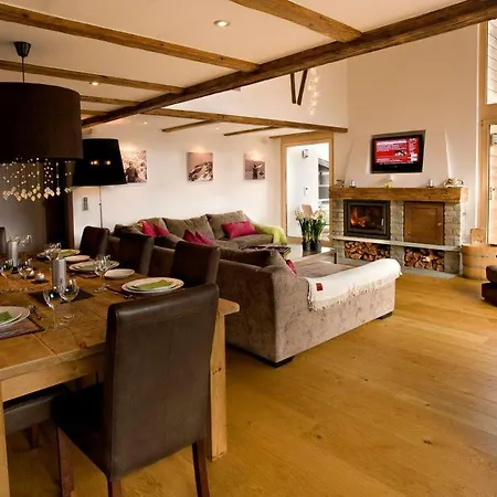 The Dom Chalet With Panorama Views To The Glaciers